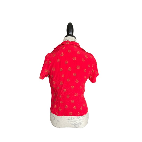 Red, Floral Button-Up Short Sleeve Top - Picture 2 of 2